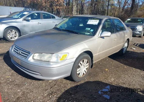 2000 Toyota Camry Ce/Le/Xle z USA, uszkodzony, nr VIN JT2BG22K3Y0447439